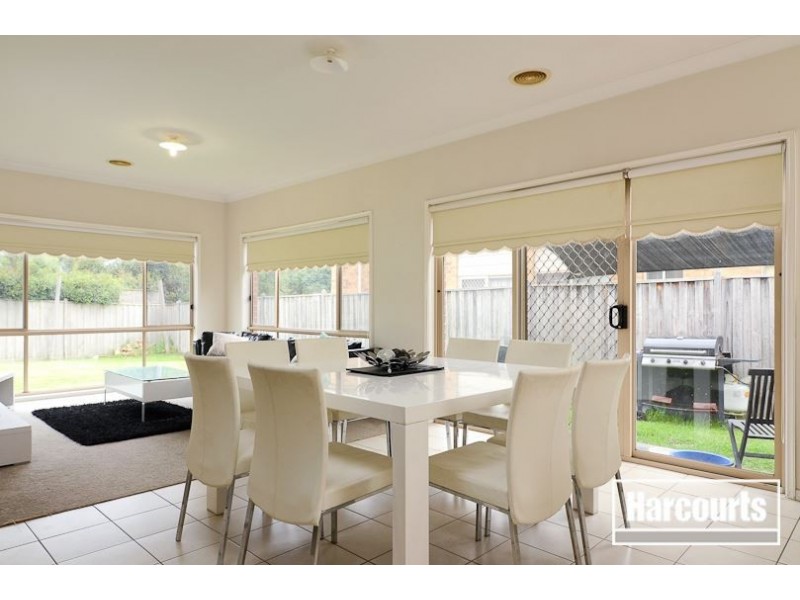 32 Waterbush Crescent, Lyndhurst VIC 3975