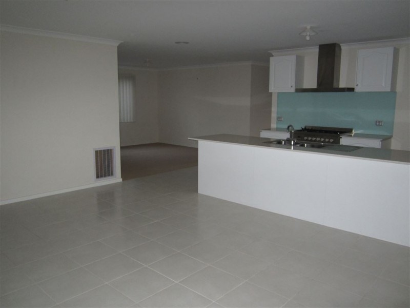 11 Webster Court, Carrum Downs VIC 3201