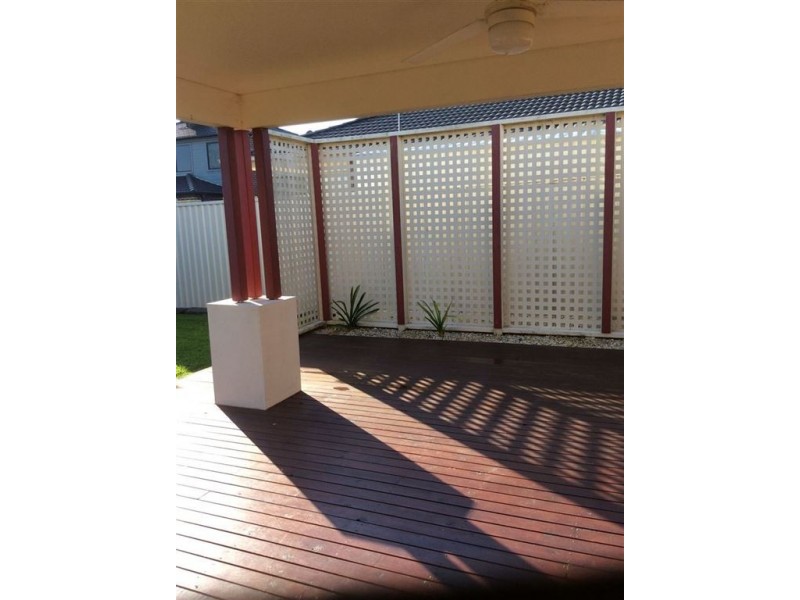 54 Scotsdale Drive, Cranbourne East VIC 3977