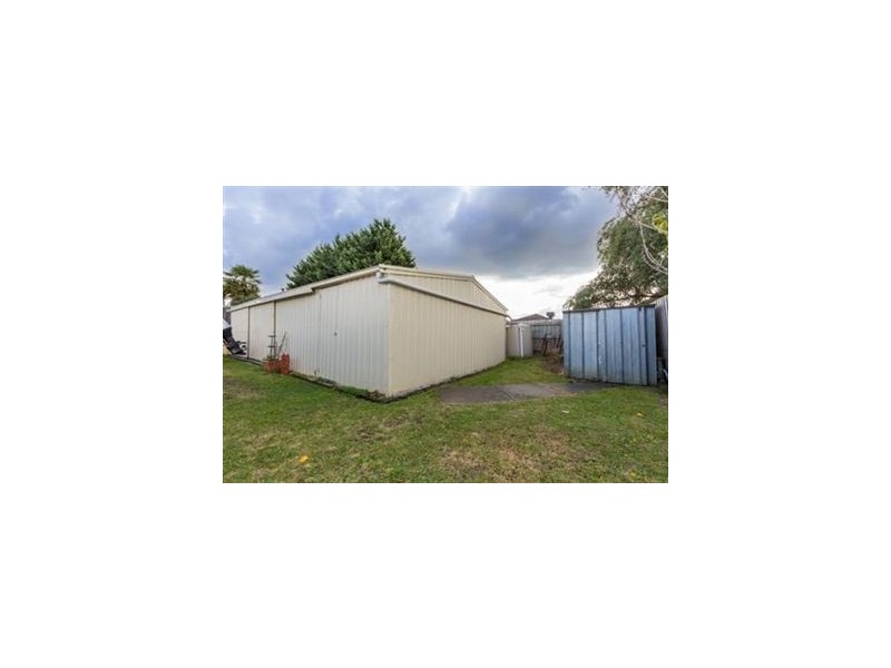 3 Gillespie Court, Cranbourne North VIC 3977