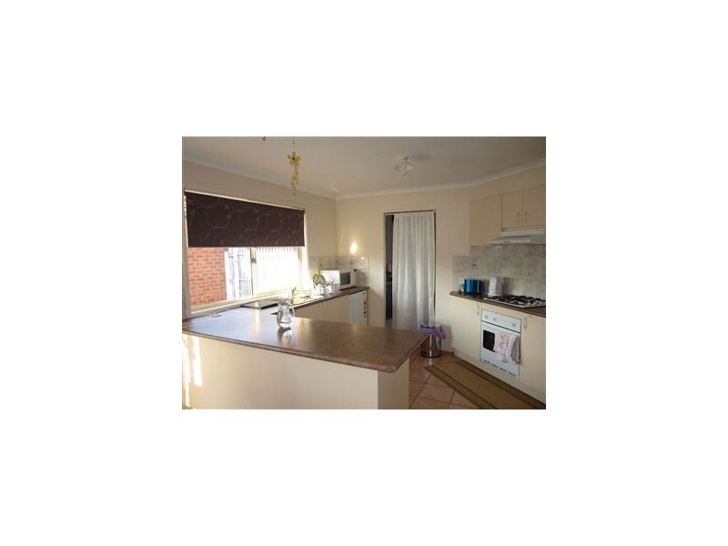 5 Angel Close, Narre Warren South VIC 3805