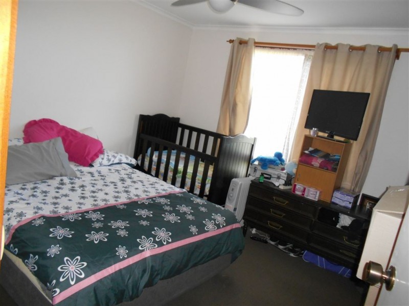 33 Marylyn Place, Cranbourne VIC 3977