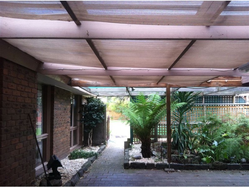 33 Marylyn Place, Cranbourne VIC 3977