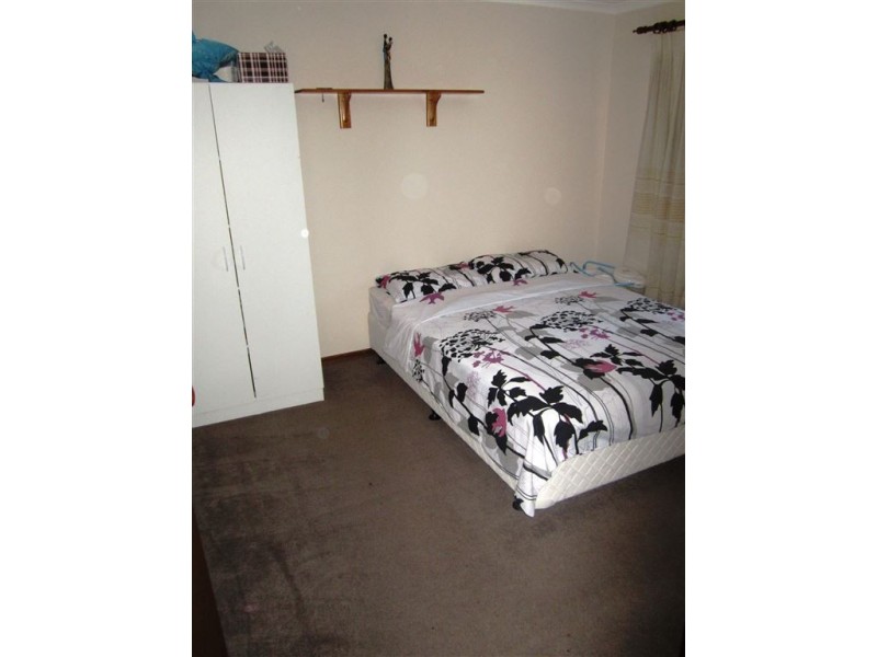 10 Tottington Rise, Berwick VIC 3806