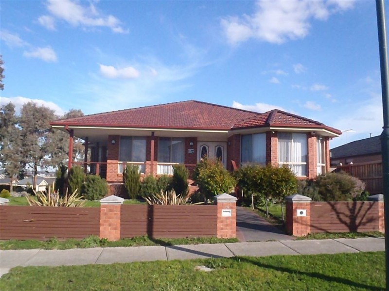 103 Robinswood Parade, Narre Warren South VIC 3805