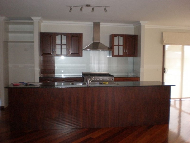 103 Robinswood Parade, Narre Warren South VIC 3805