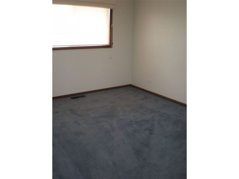 103 Robinswood Parade, Narre Warren South VIC 3805