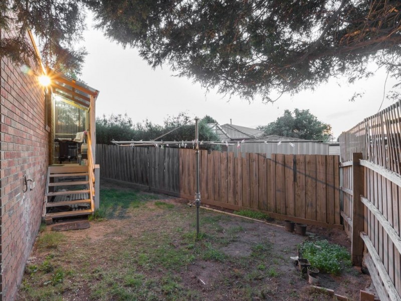 2/23 Melissa Court, Hampton Park VIC 3976