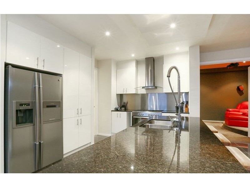 2 Messina Place, Narre Warren South VIC 3805