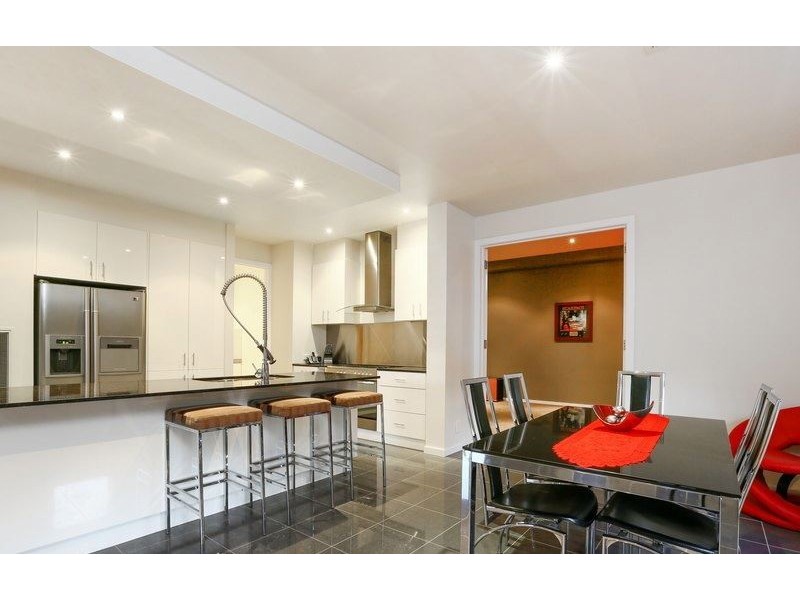 2 Messina Place, Narre Warren South VIC 3805