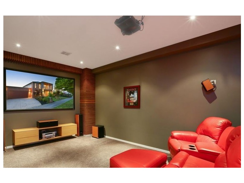 2 Messina Place, Narre Warren South VIC 3805