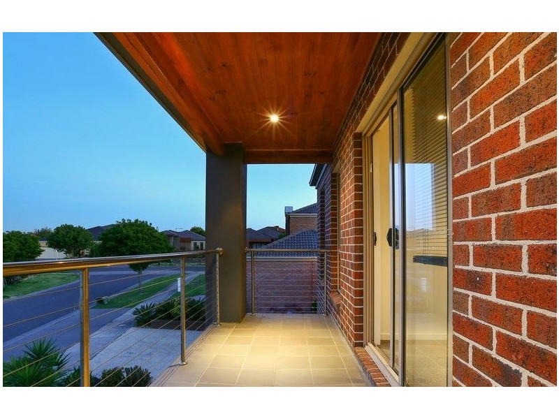 2 Messina Place, Narre Warren South VIC 3805