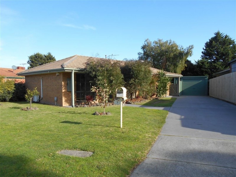 7 Franks Way, Cranbourne North VIC 3977