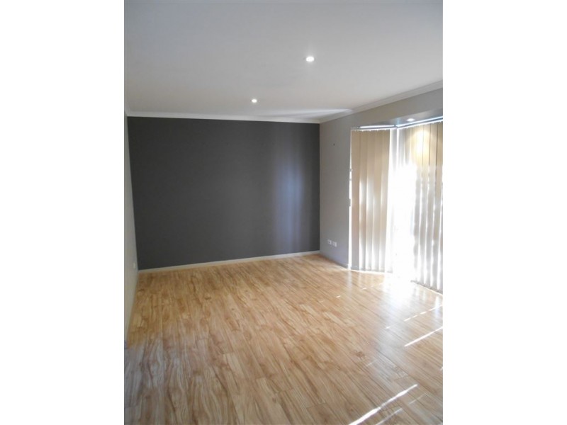 7 Franks Way, Cranbourne North VIC 3977