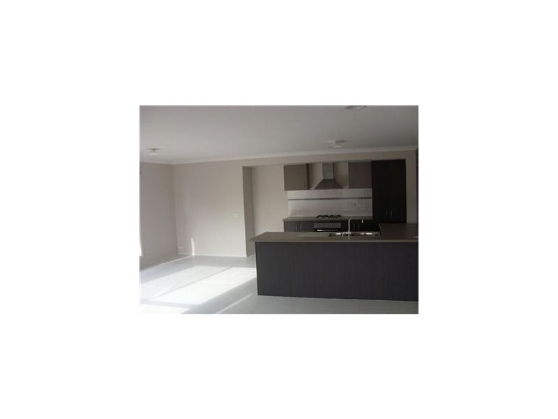 174 Linsell Boulevard, Cranbourne East VIC 3977