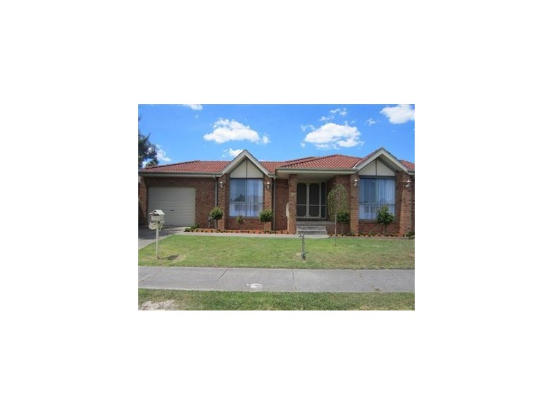 24 Baringa Park Drive, Narre Warren South VIC 3805