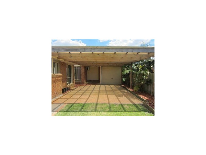 24 Baringa Park Drive, Narre Warren South VIC 3805