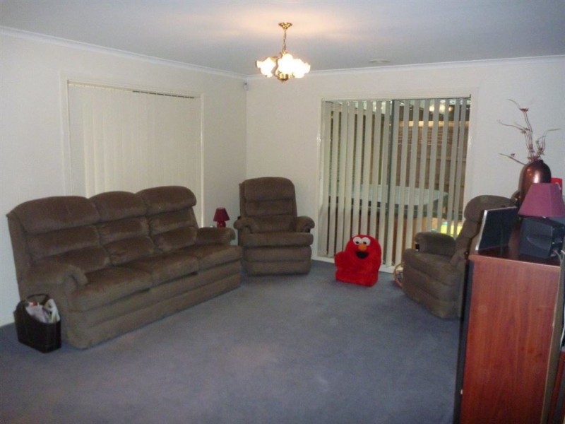 40 Bushlark Drive, Carrum Downs VIC 3201