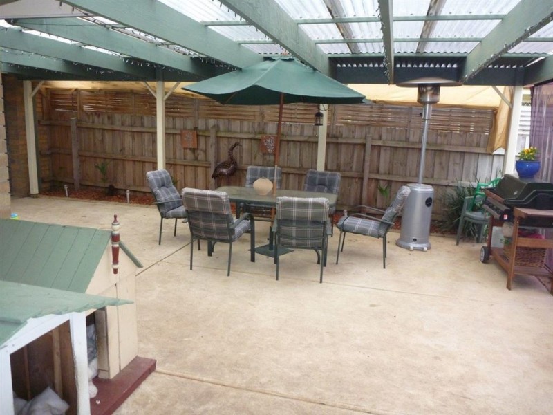 40 Bushlark Drive, Carrum Downs VIC 3201