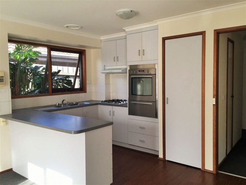 8 Redwood Court, Narre Warren VIC 3805