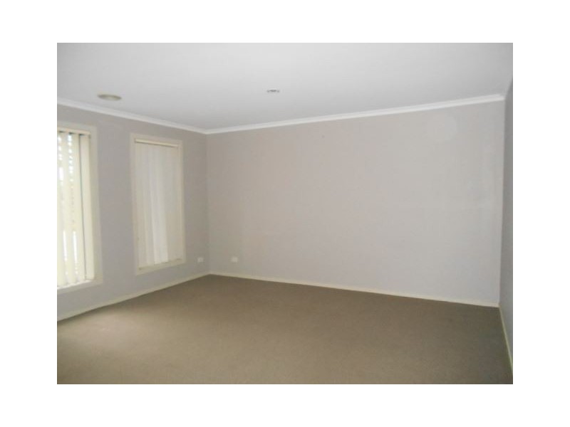 4 Buster Court, Narre Warren South VIC 3805