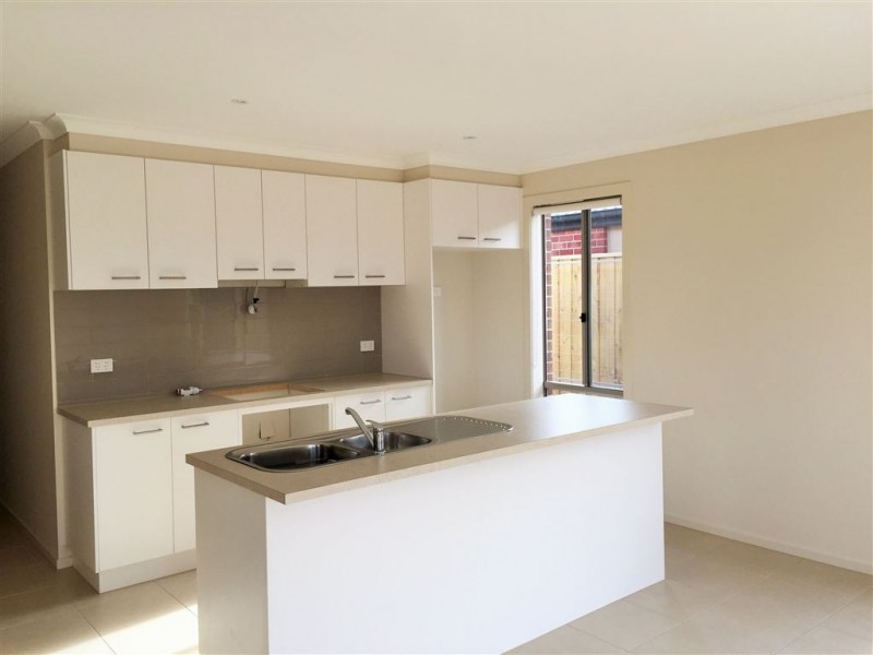 5 Hackberry Place, Berwick VIC 3806