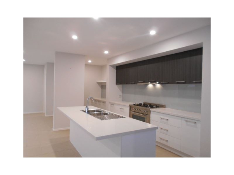 17 Riverstone Boulevard, Clyde North VIC 3978