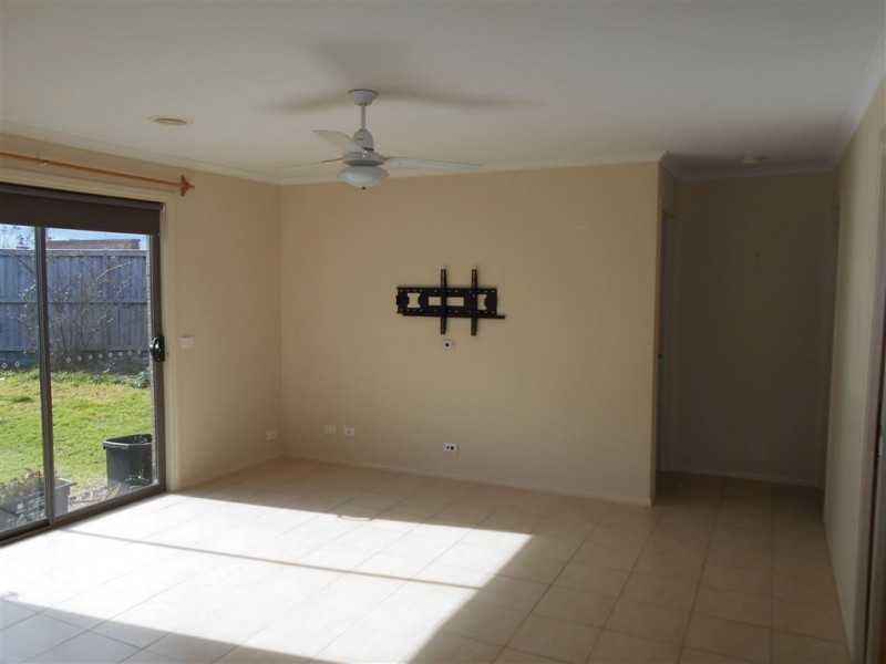 14 Hertford Court, Cranbourne North VIC 3977