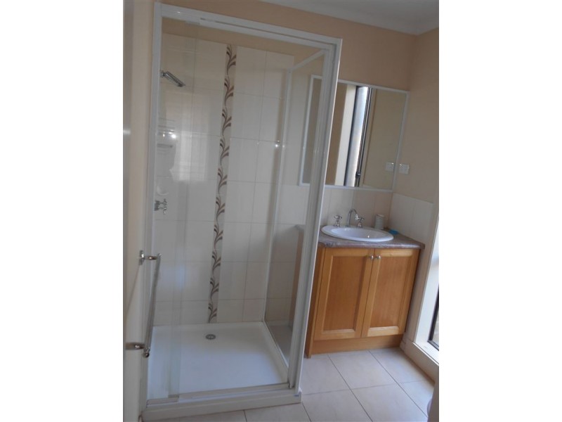 14 Hertford Court, Cranbourne North VIC 3977