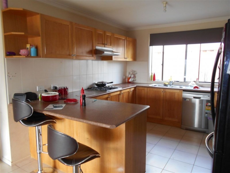 14 Hertford Court, Cranbourne North VIC 3977