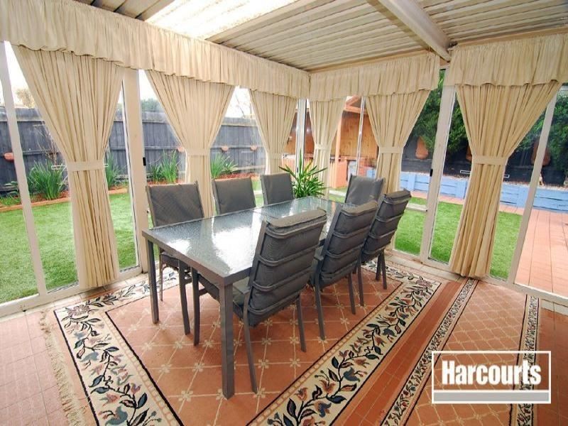 16 Teal Court, Narre Warren South VIC 3805