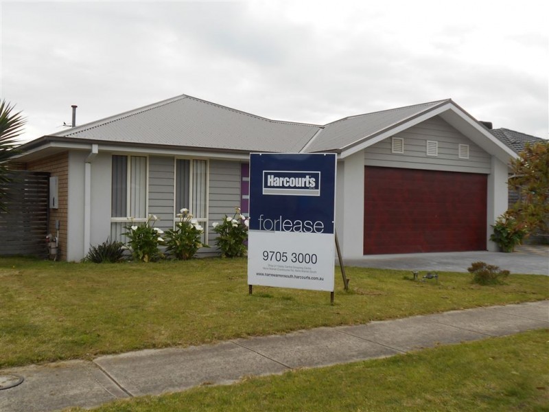 2 Greenfield Court, Cranbourne North VIC 3977
