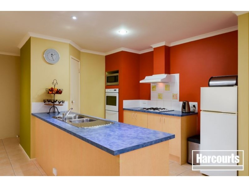 50 Robinswood Parade, Narre Warren South VIC 3805