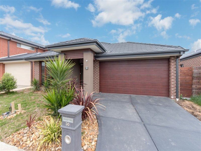 30 Falabela Road, Clyde North VIC 3978