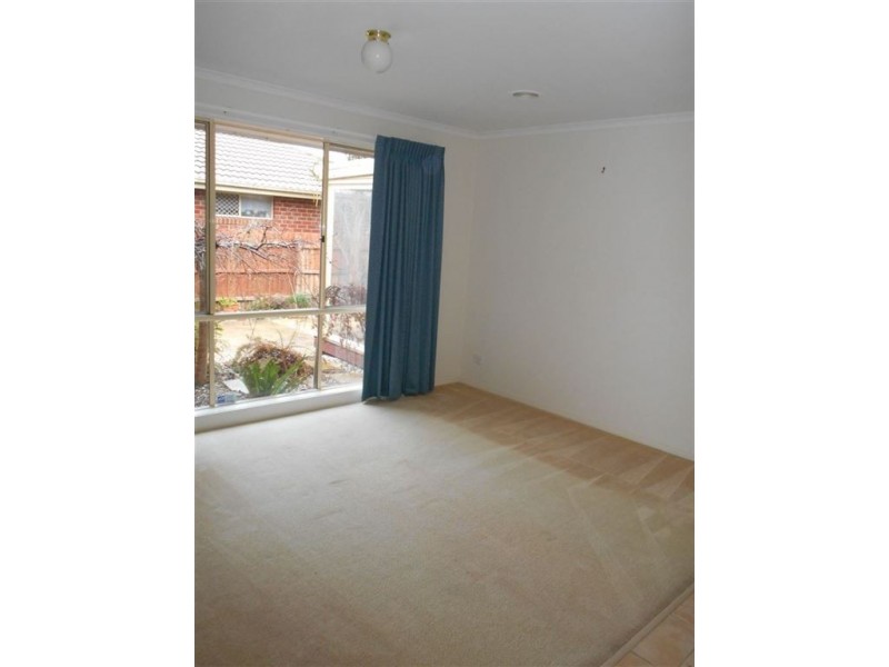 25 Trafalgar Way, Cranbourne East VIC 3977