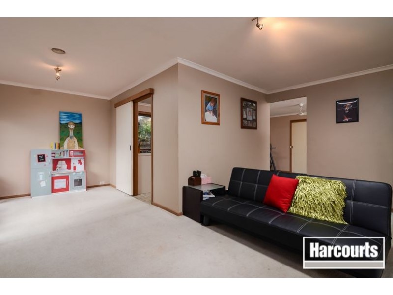 14 Brentwood Drive, Cranbourne North VIC 3977