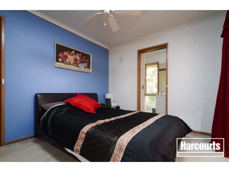 14 Brentwood Drive, Cranbourne North VIC 3977