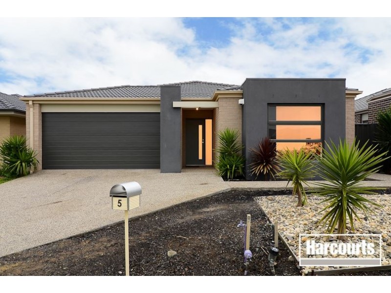 5 Ciliata Street, Cranbourne North VIC 3977