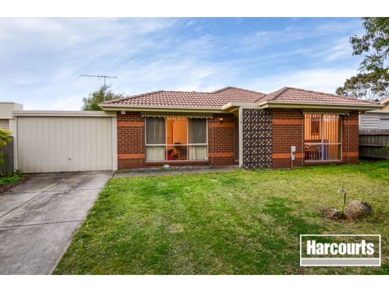 6 Crystal Gardens, Cranbourne West VIC 3977