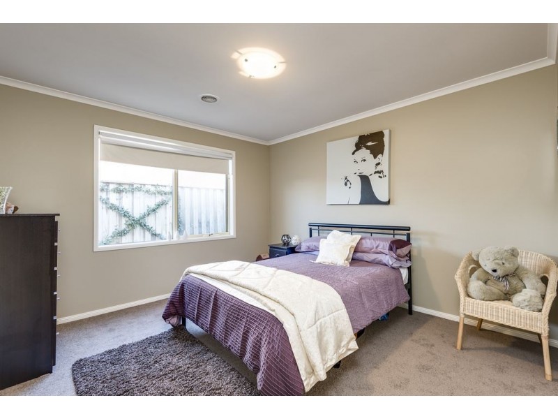 122 Robinswood Parade, Narre Warren South VIC 3805