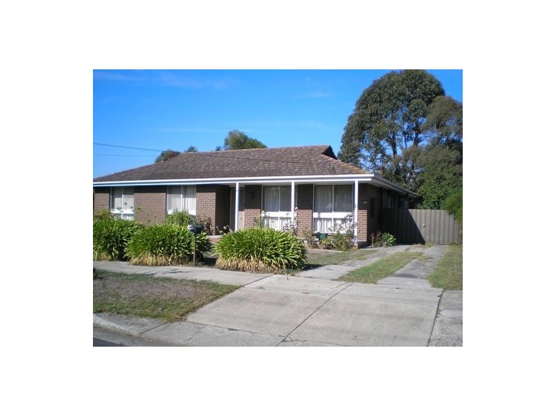 4 Alexander Street, Cranbourne VIC 3977