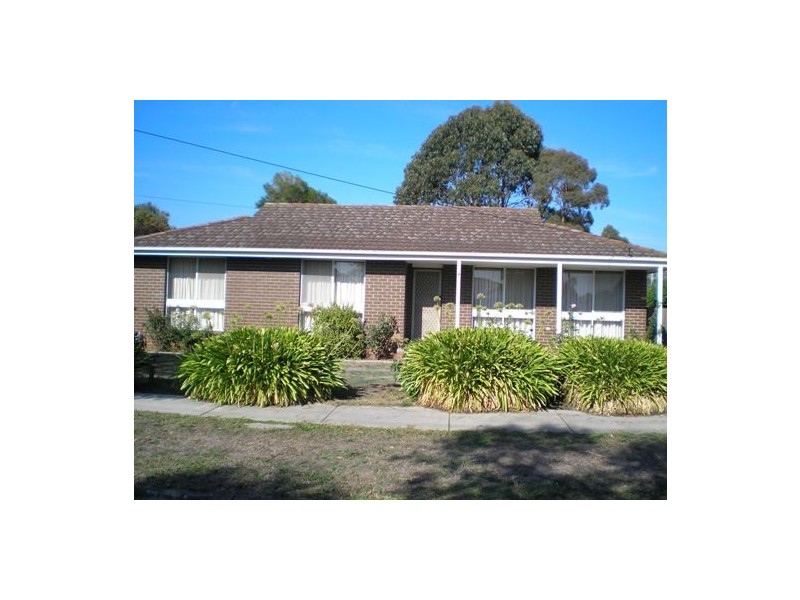 4 Alexander Street, Cranbourne VIC 3977