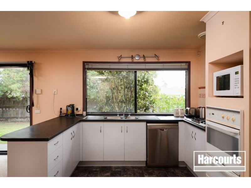 12 Chadbourn Place, Narre Warren South VIC 3805