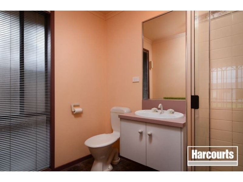 12 Chadbourn Place, Narre Warren South VIC 3805