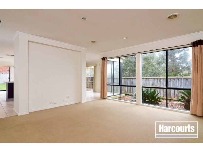 1 Azure Place, Narre Warren South VIC 3805