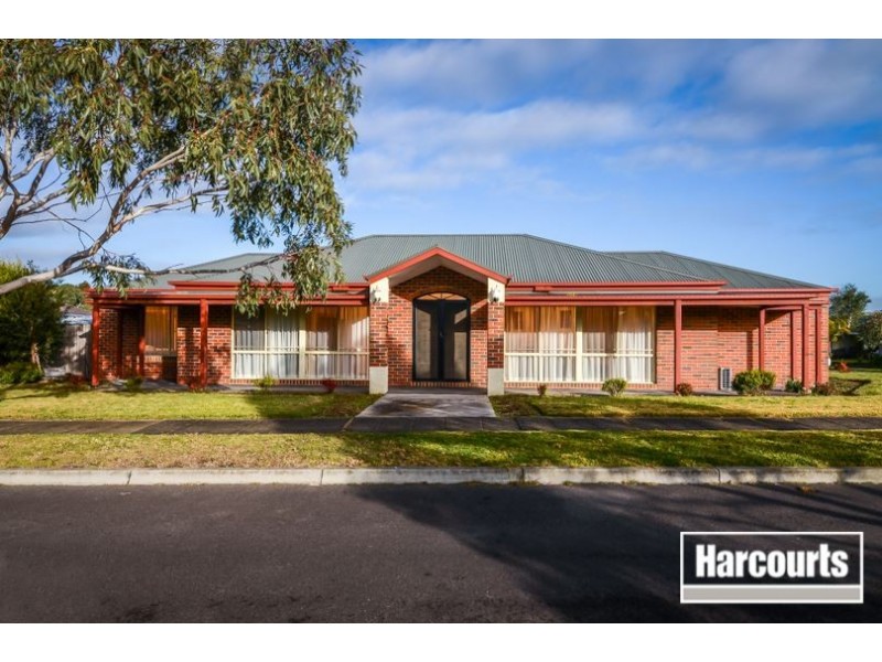 19 Darcy Niland Crescent, Lynbrook VIC 3975