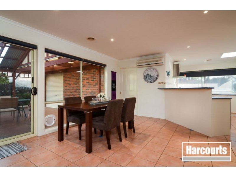 19 Darcy Niland Crescent, Lynbrook VIC 3975