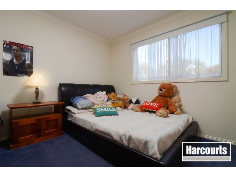 19 Darcy Niland Crescent, Lynbrook VIC 3975