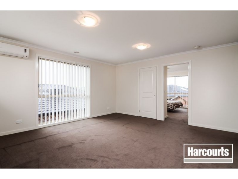 72 Mountainview Boulevard, Cranbourne North VIC 3977