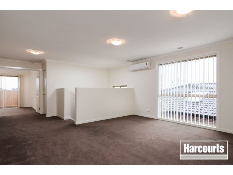 72 Mountainview Boulevard, Cranbourne North VIC 3977